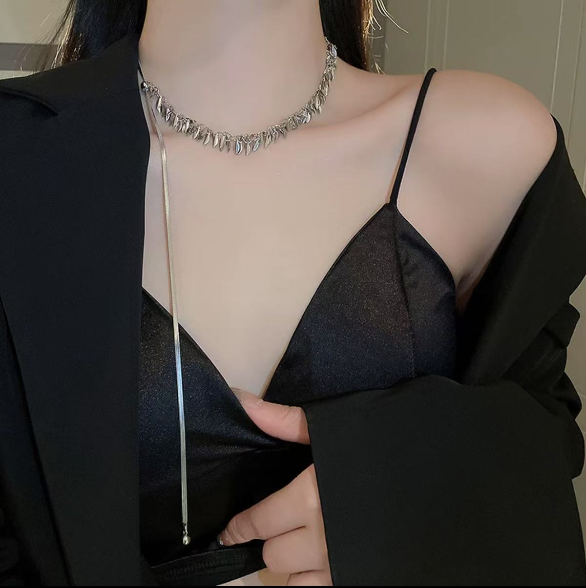 Alloy sequins adjustable clavicle chain