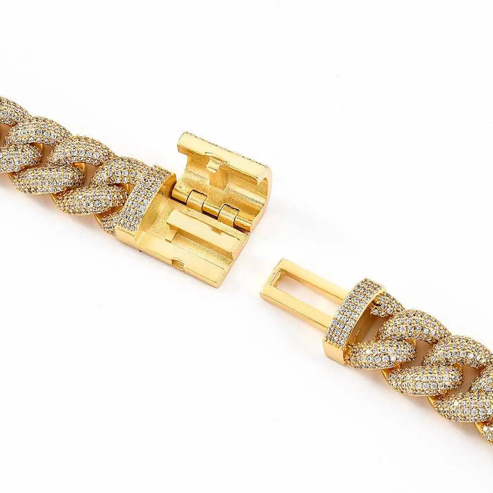 Thick Moissanite Paved Miami Cuban Link Bracelet - Yoyisjewelry